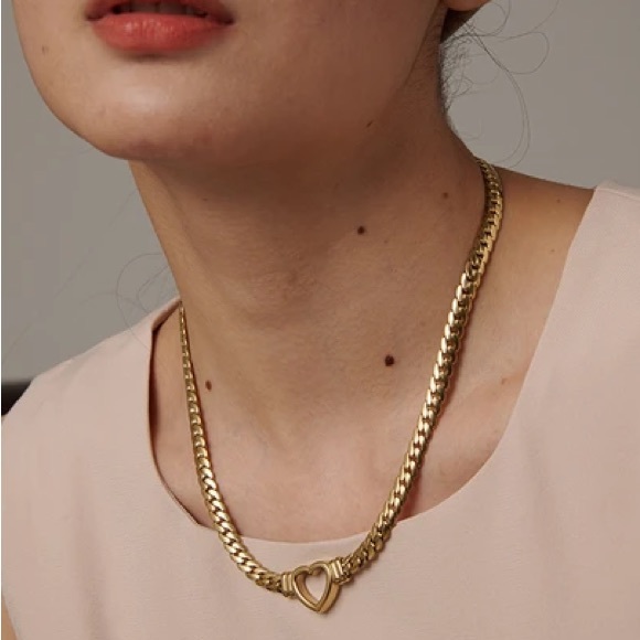 NEW 18k Gold Stainless Steel Heart Choker Necklace Chunky Style Cuban Chain - Picture 5 of 7